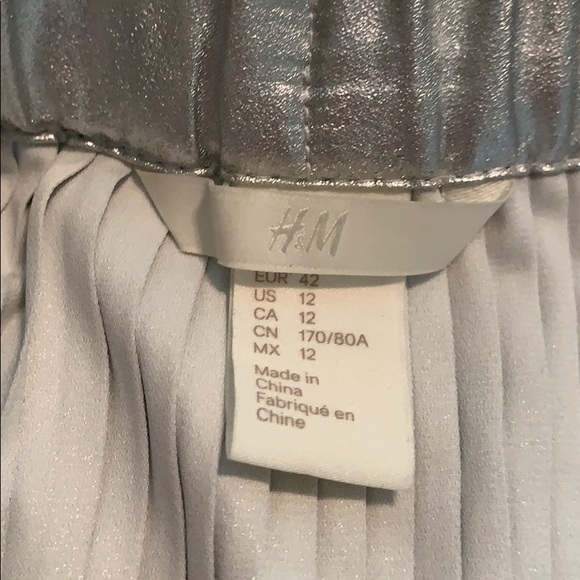 Silver pleated skirt - Picture 4 of 4